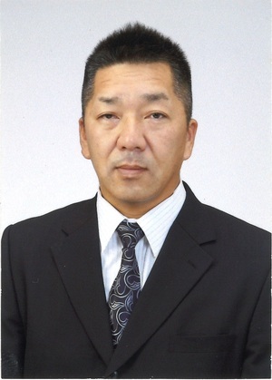 代表顔写真